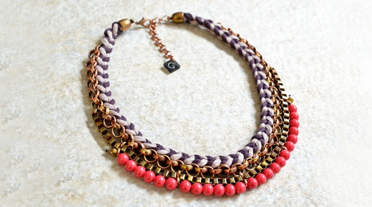 Handgefertigter Designerschmuck im Ethno-Look